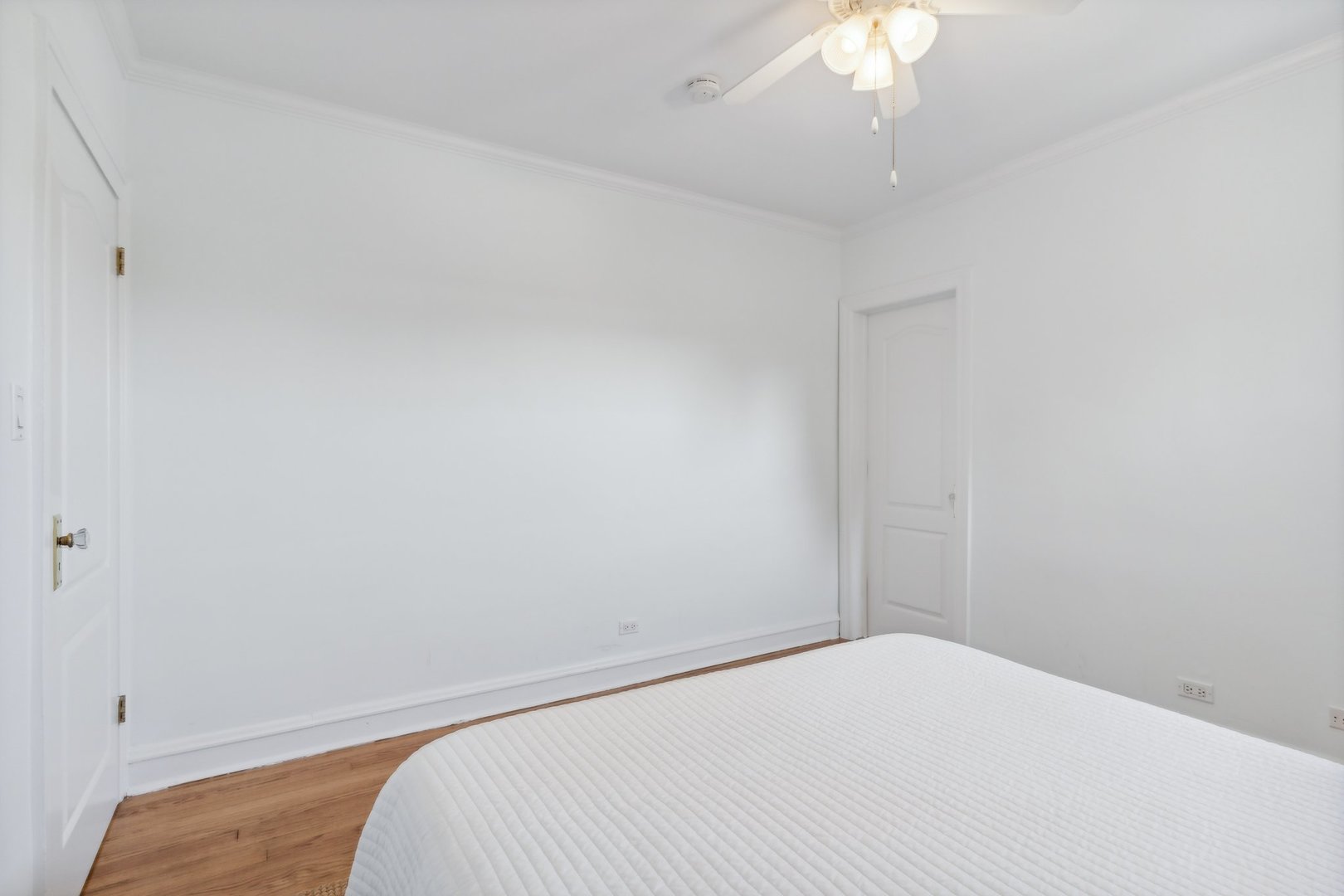 9217 Ewing Avenue Unit: 201
