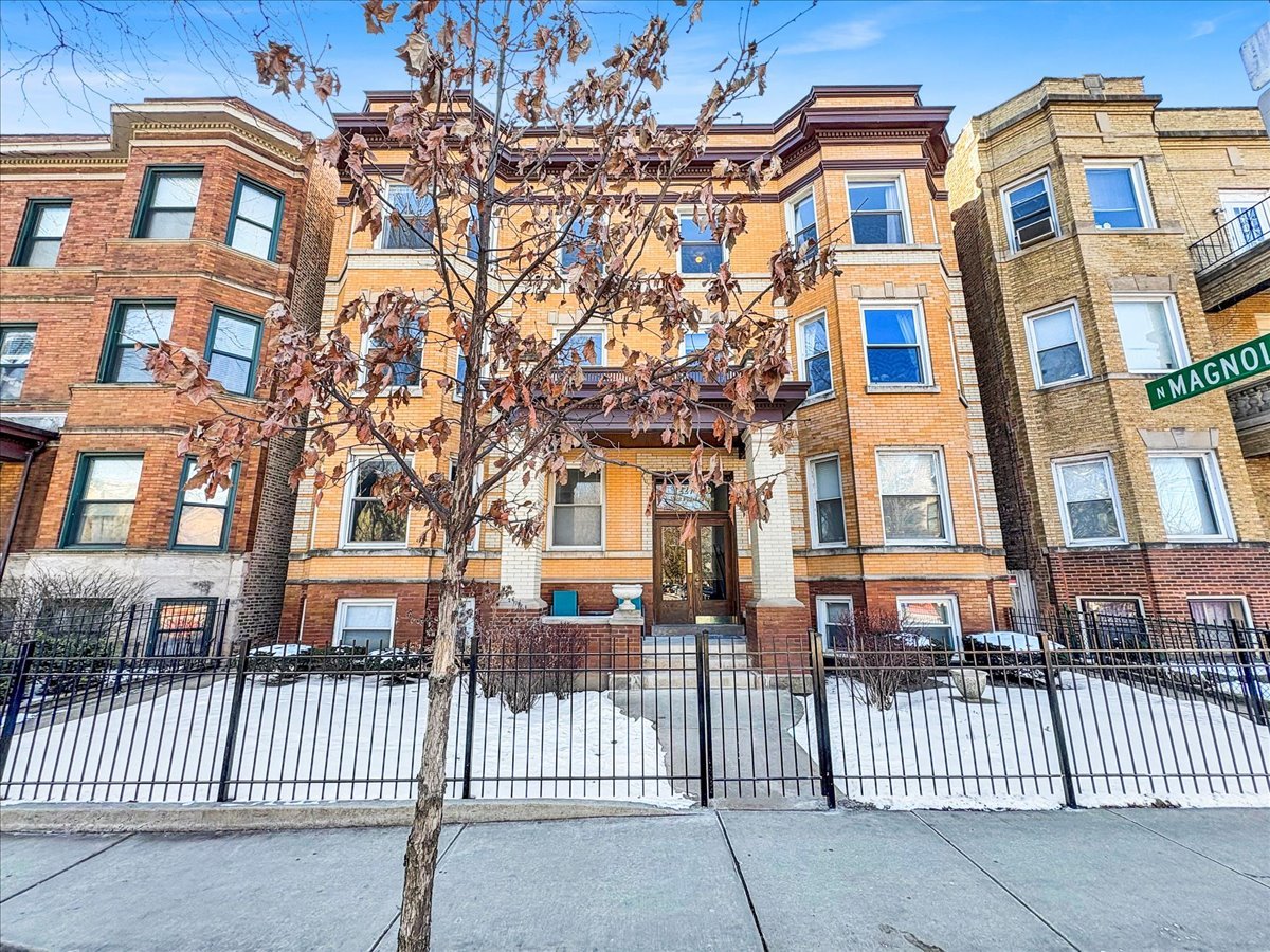 1227 W Foster Avenue Unit: 3E