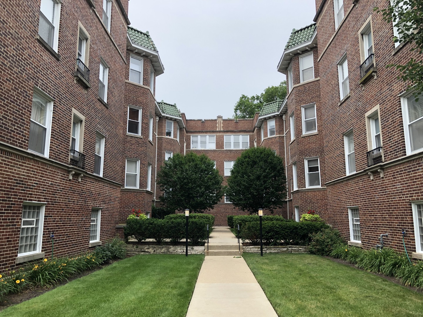 1226 Elmwood Avenue Unit: 1E