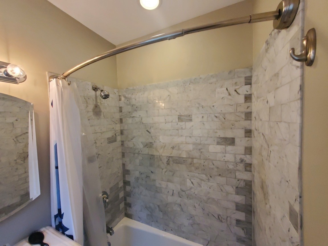 1226 Elmwood Avenue Unit: 1E