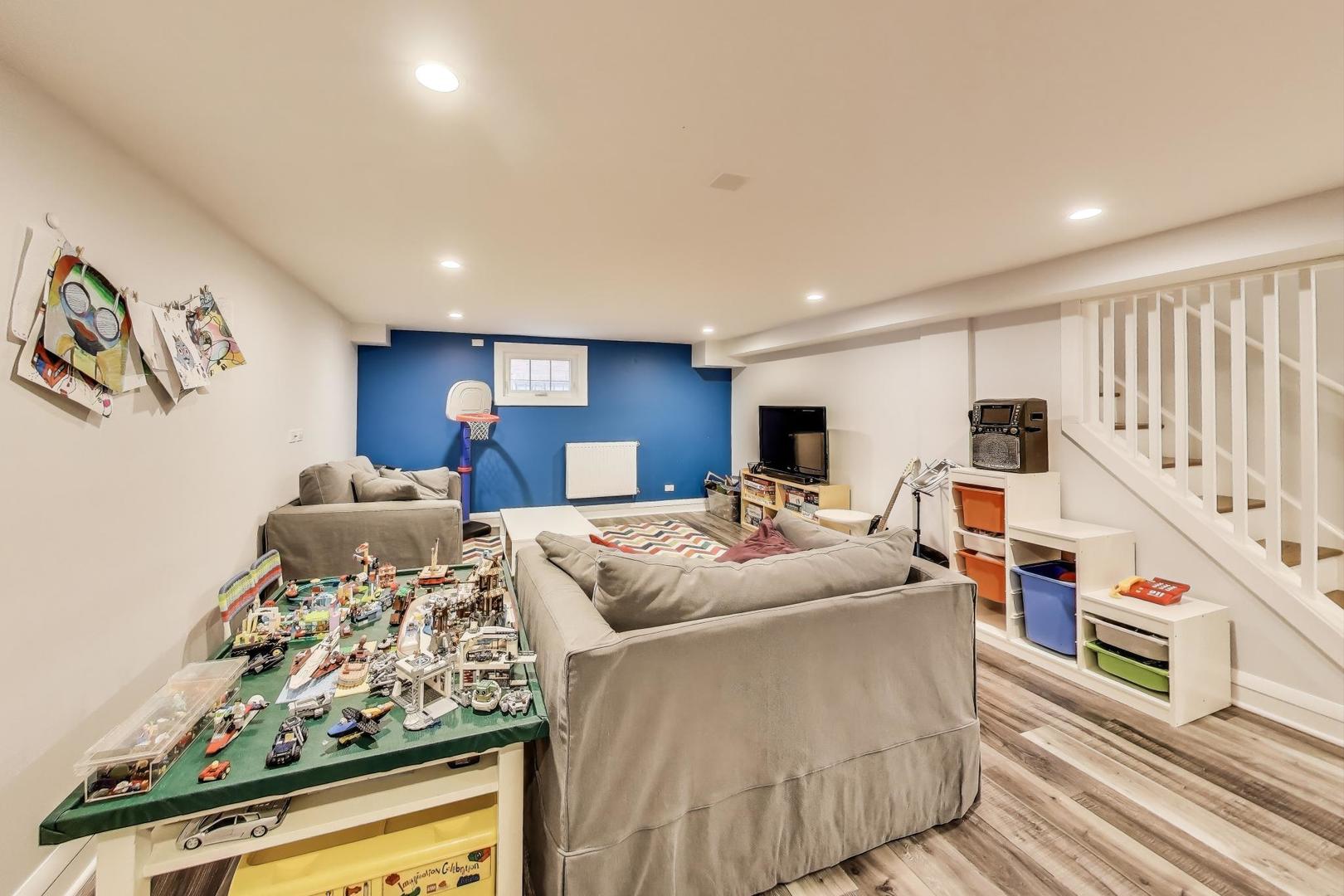 2747 Garrison Avenue