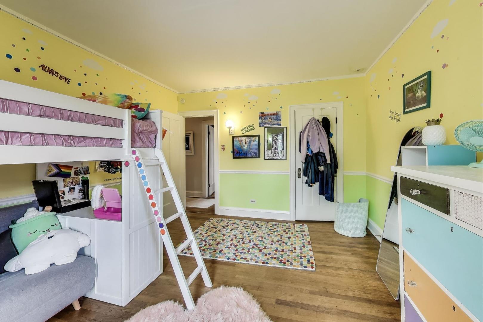 2747 Garrison Avenue