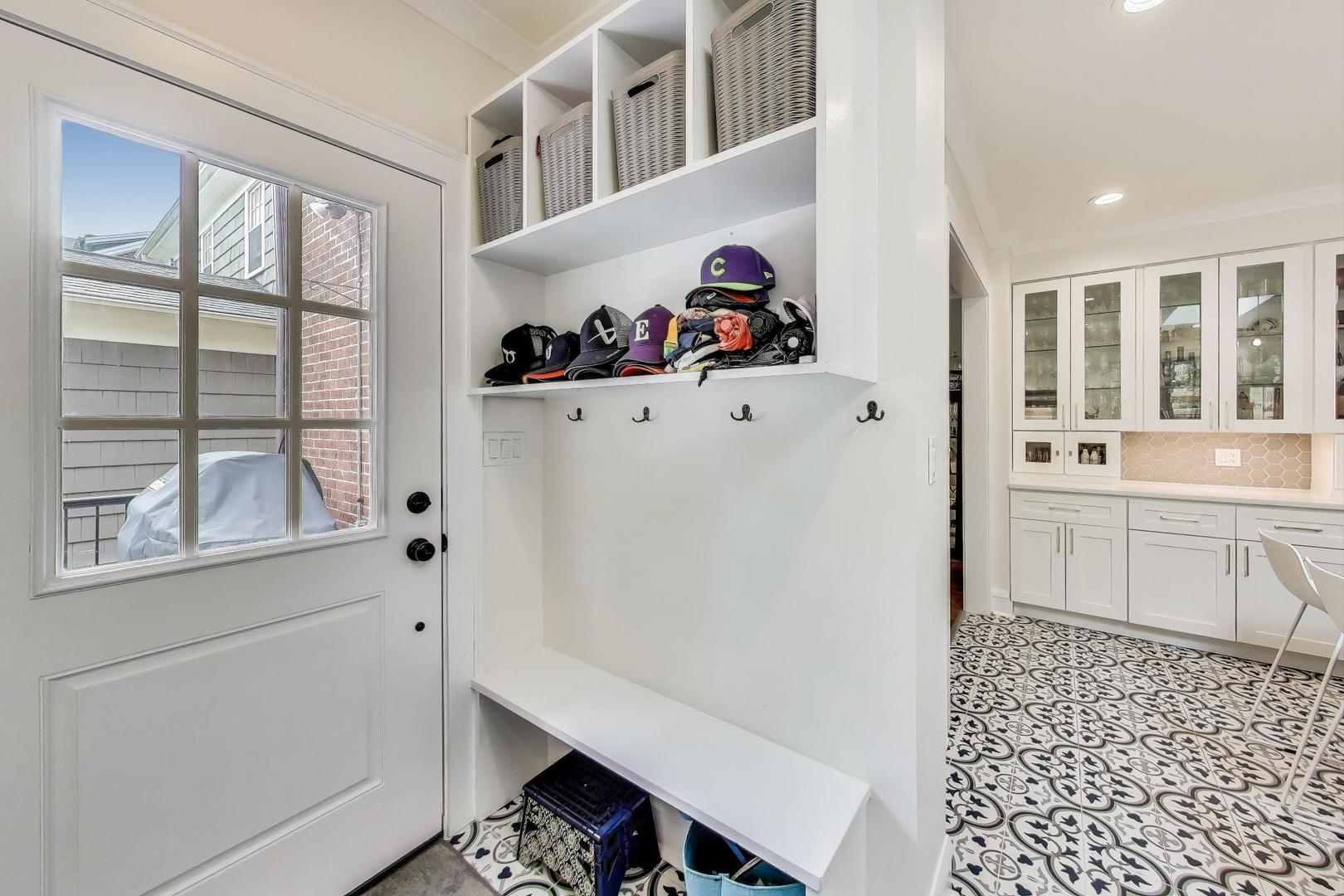 2747 Garrison Avenue