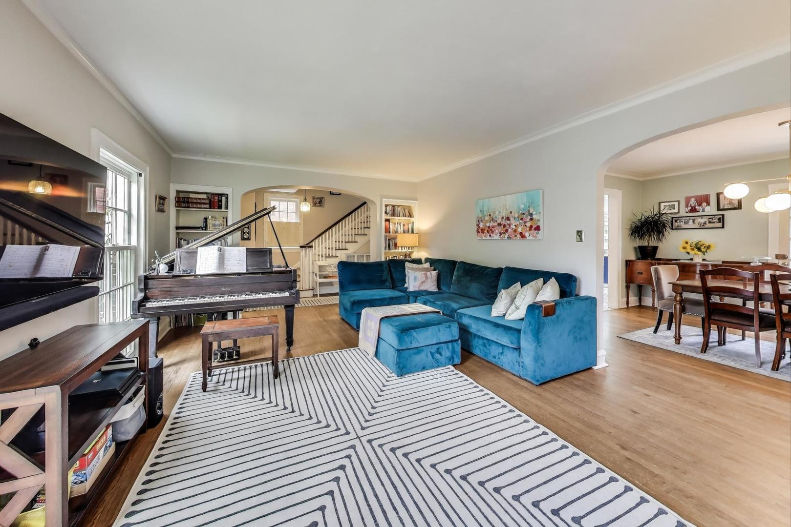 2747 Garrison Avenue