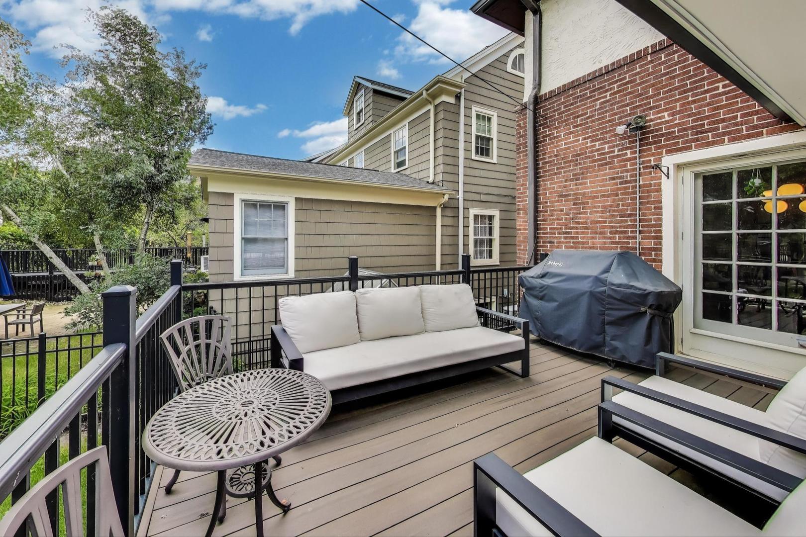 2747 Garrison Avenue