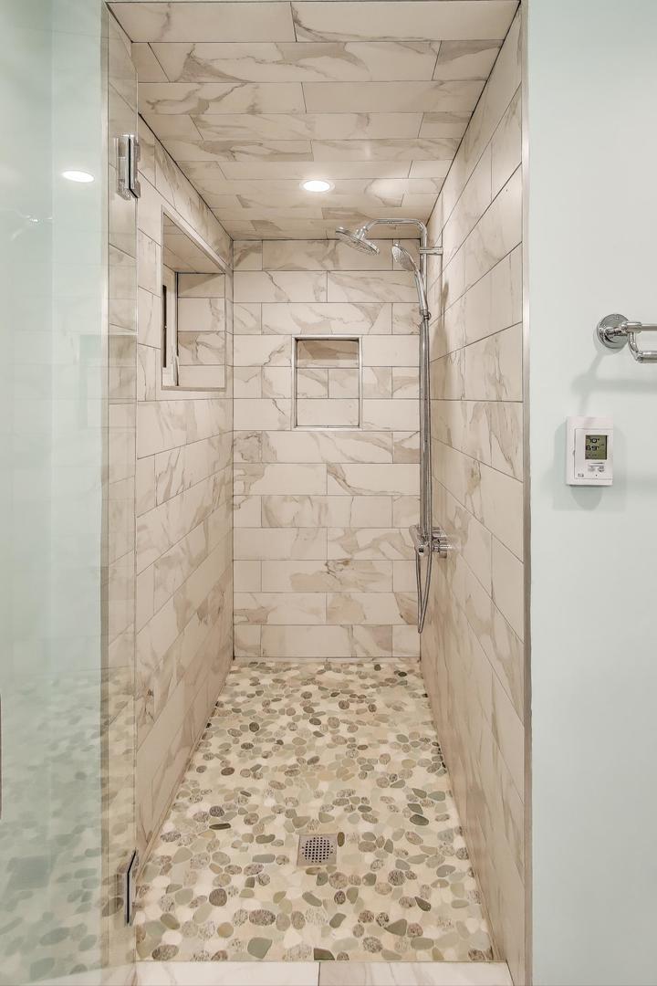 2747 Garrison Avenue