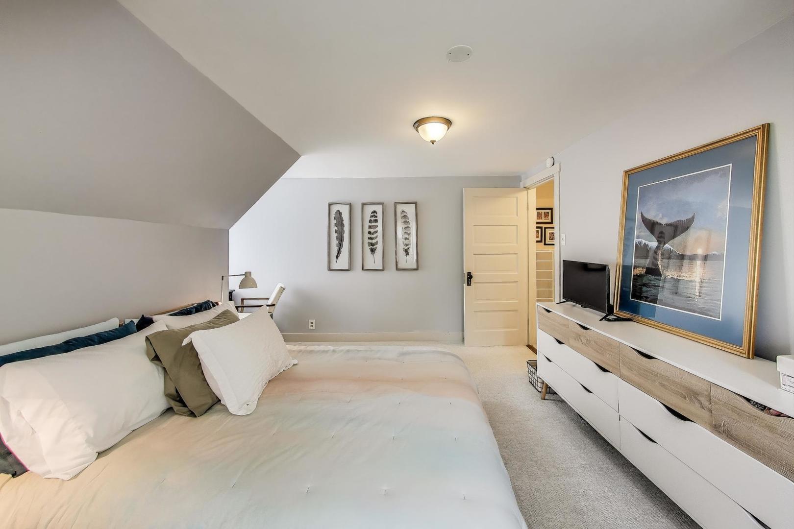 2747 Garrison Avenue