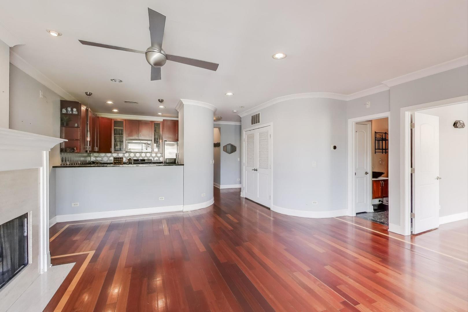 2224 W Touhy Avenue Unit: 3N