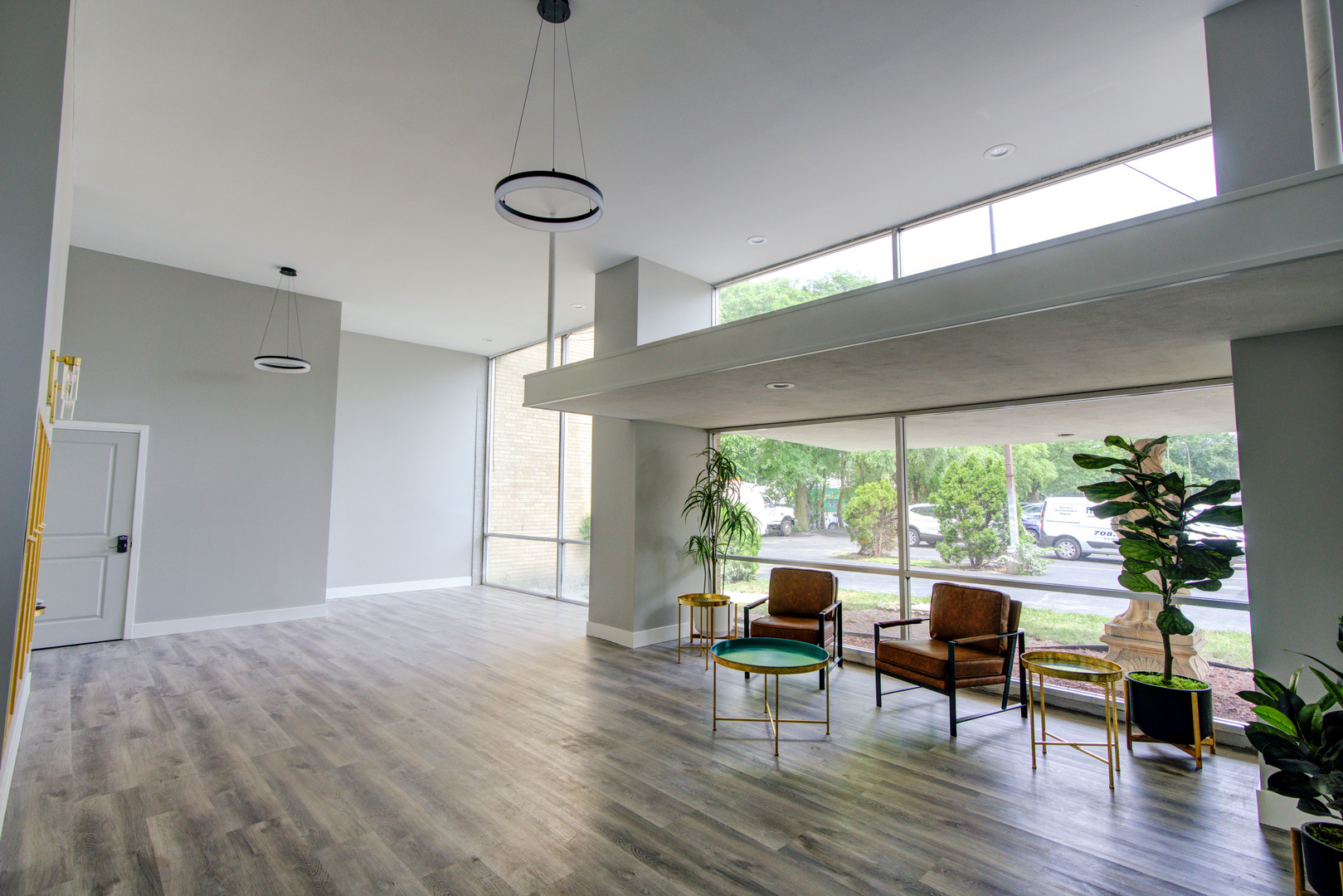 7250 N Western Avenue Unit: 306