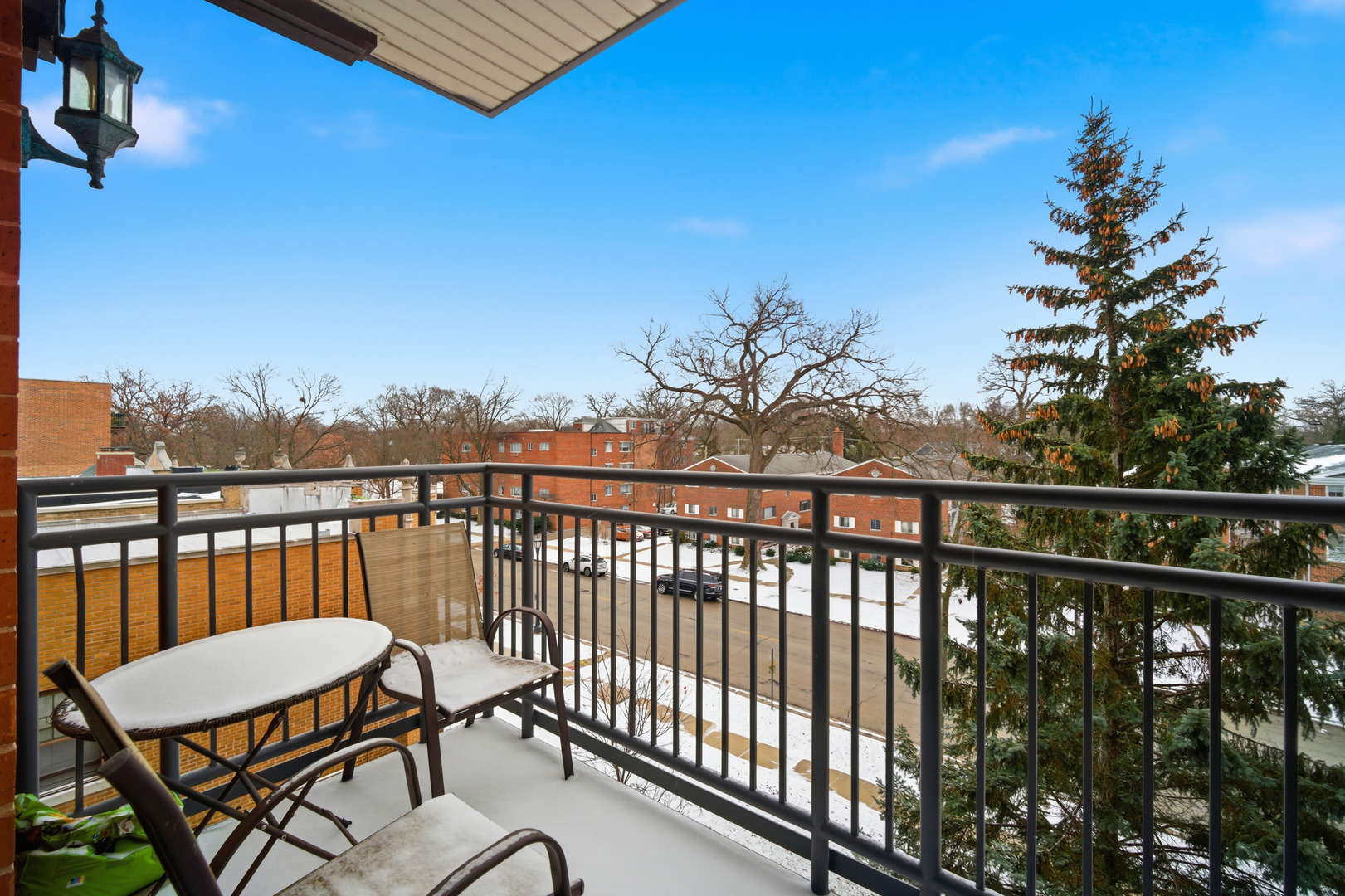 2601 CENTRAL Street Unit: 406