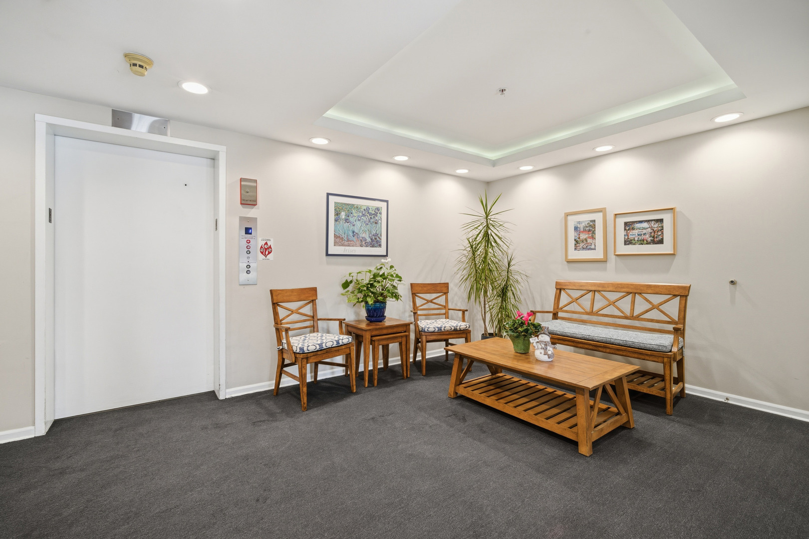 2601 CENTRAL Street Unit: 406