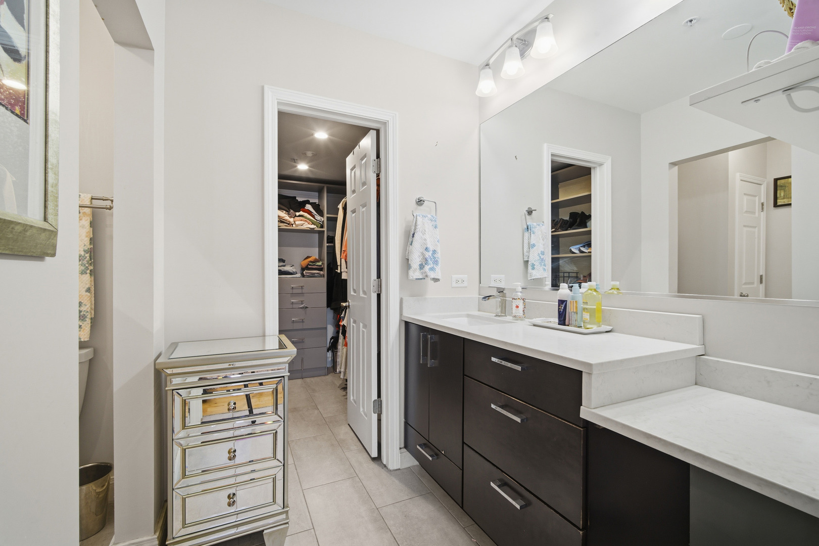 2601 CENTRAL Street Unit: 406