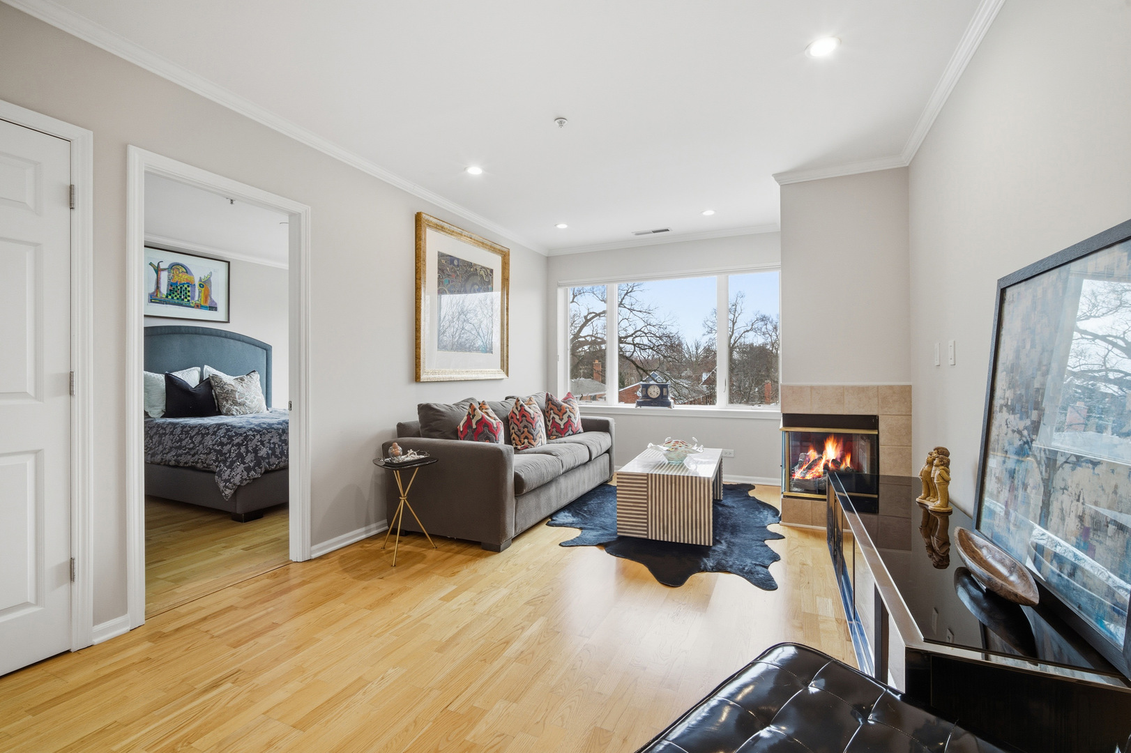 2601 CENTRAL Street Unit: 406