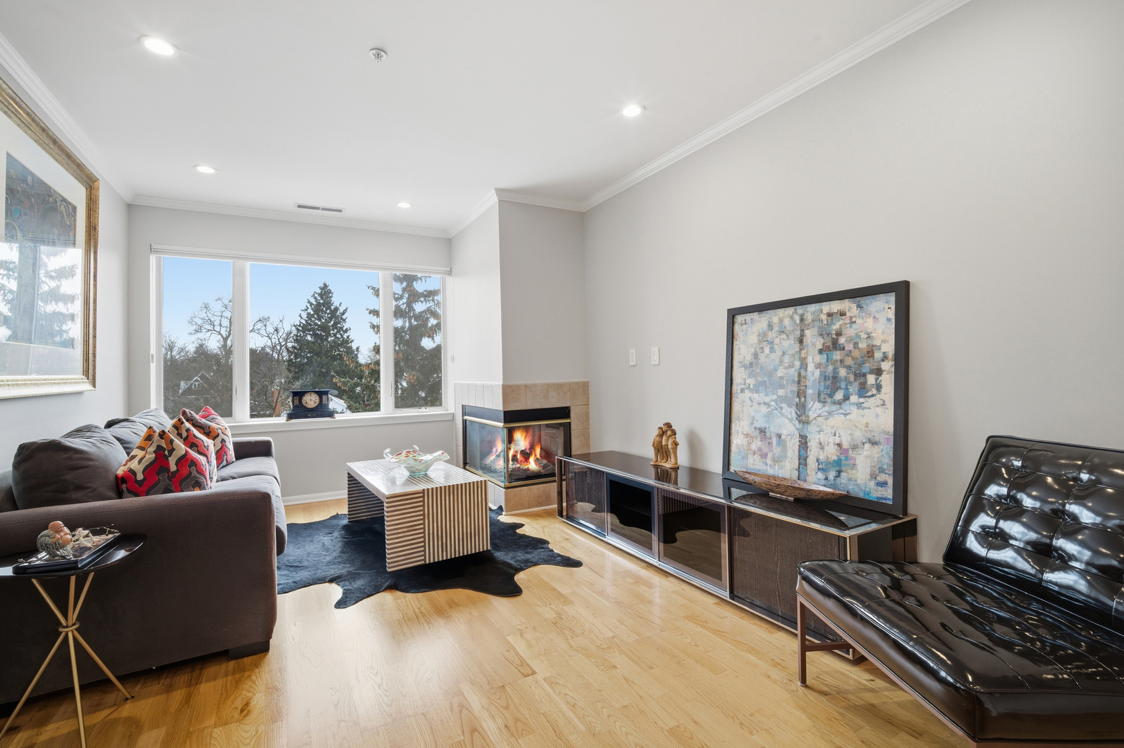 2601 CENTRAL Street Unit: 406