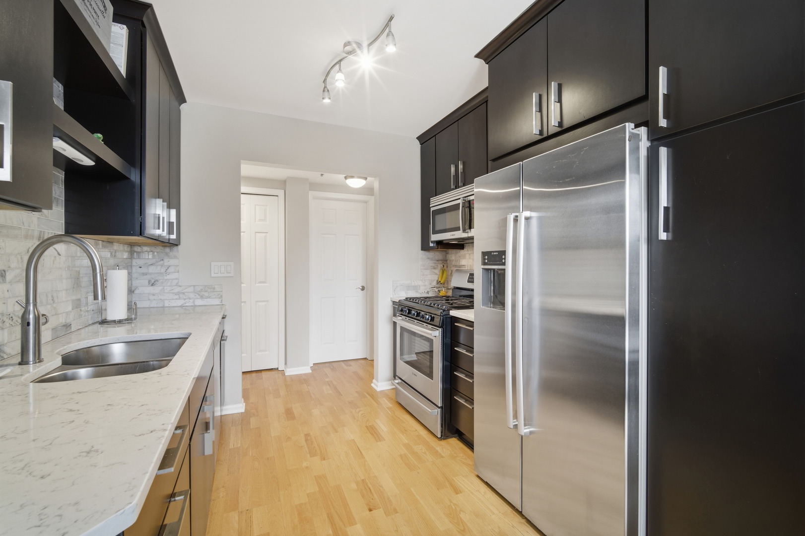 2601 CENTRAL Street Unit: 406