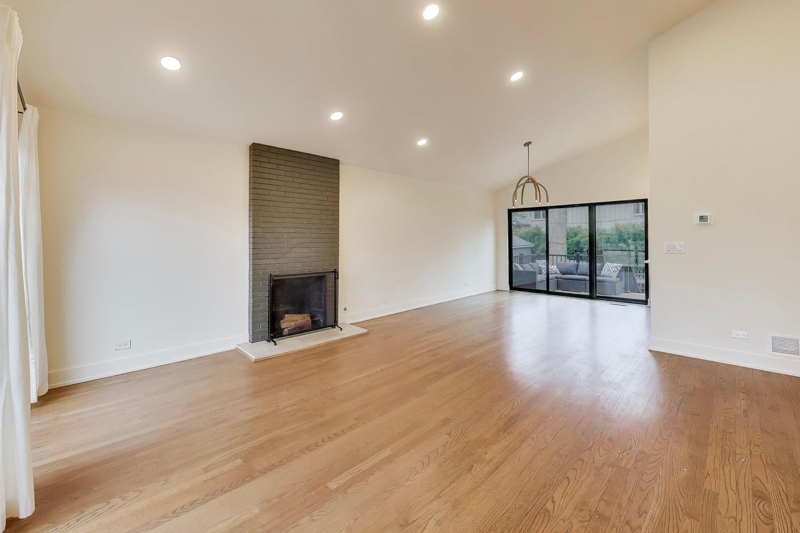 3530 Hillside Road