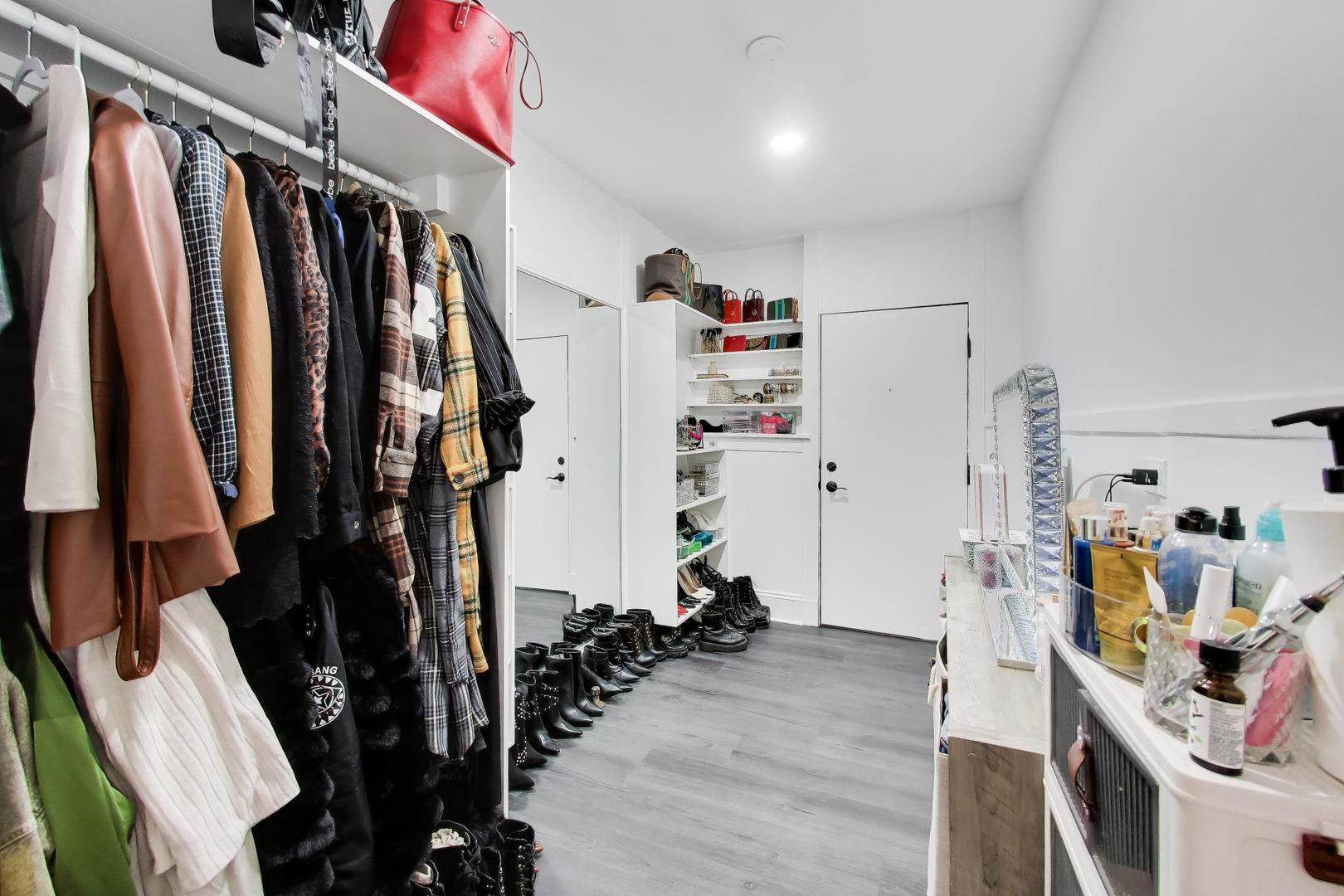 126 Clyde Avenue Unit: 2