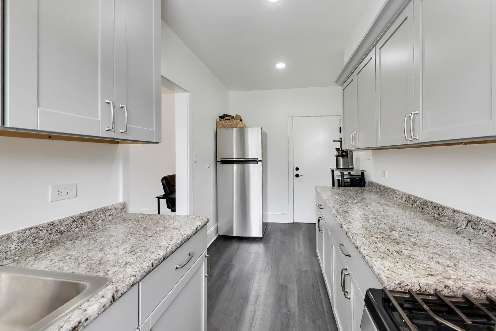 126 Clyde Avenue Unit: 2