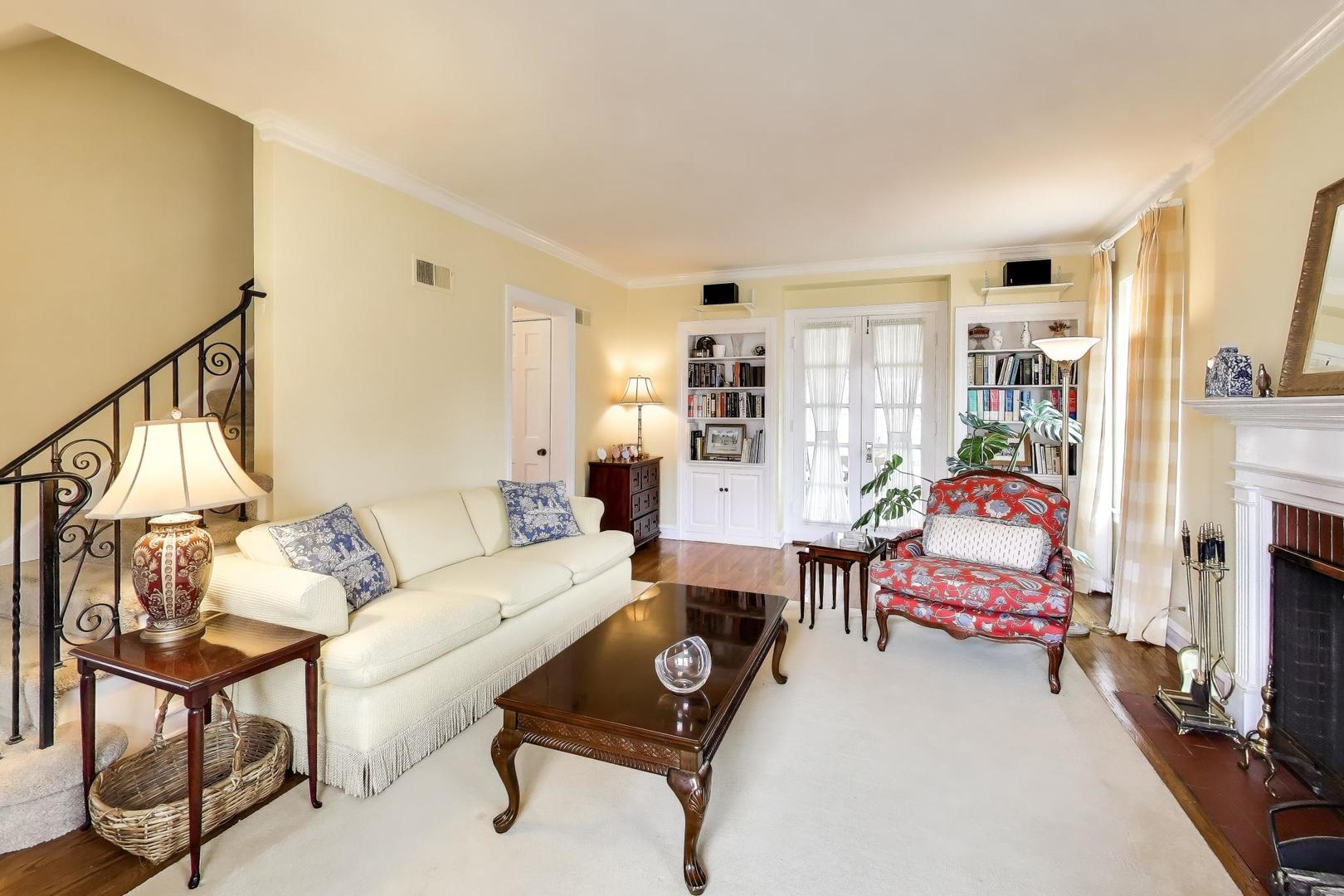 9433 Crawford Avenue