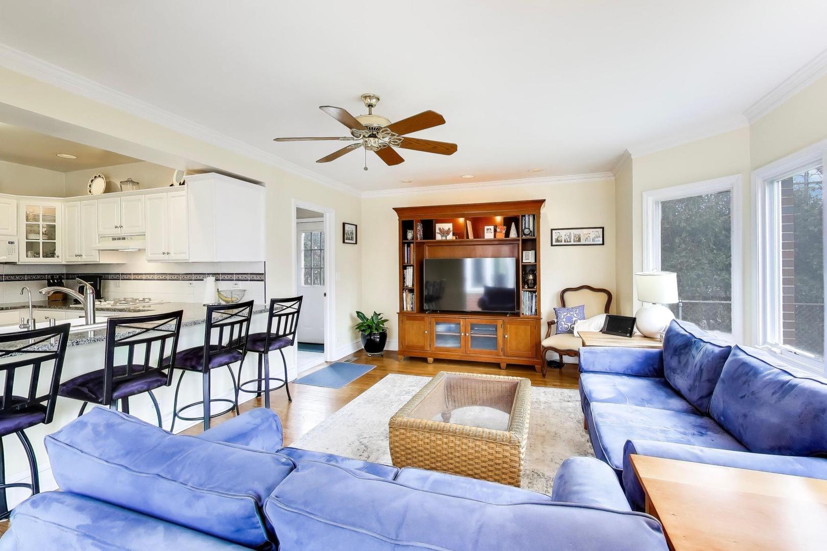 9433 Crawford Avenue