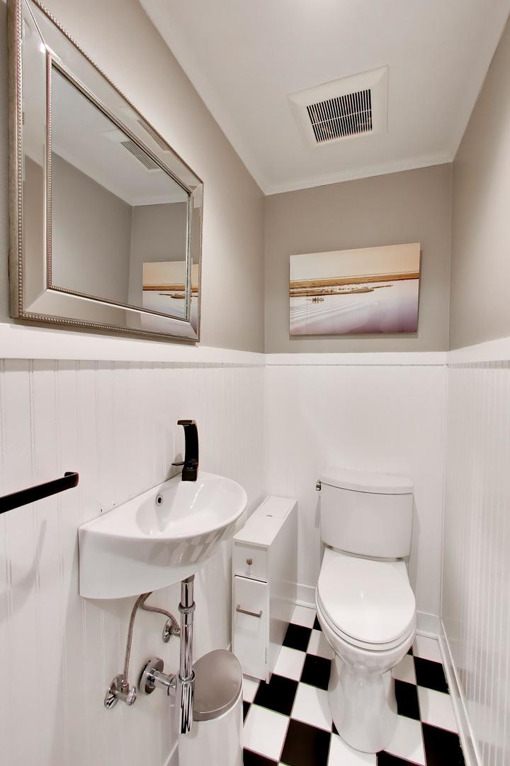 710 Washington Street