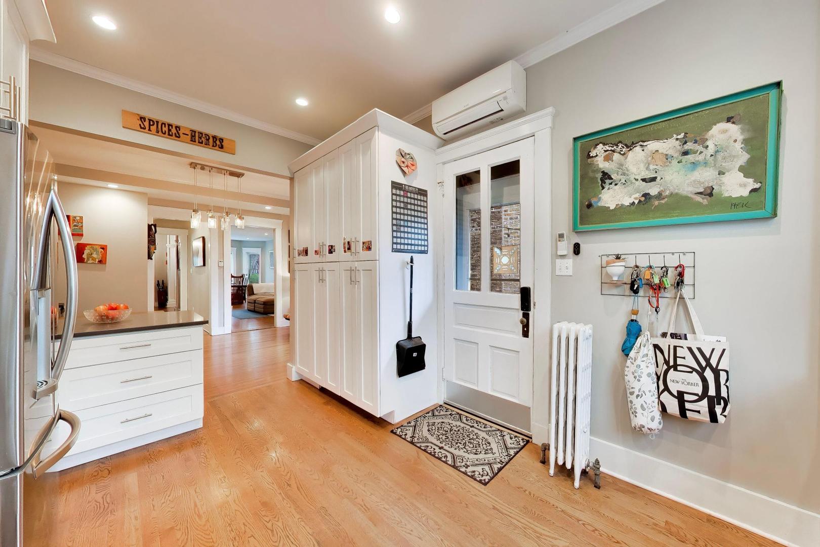 710 Washington Street