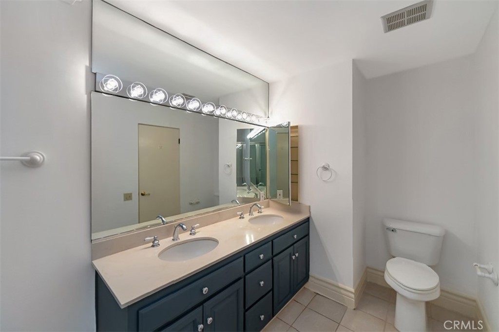 32759 Seagate Drive Unit: 204