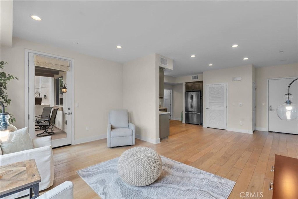 627 Deep Valley Drive 114