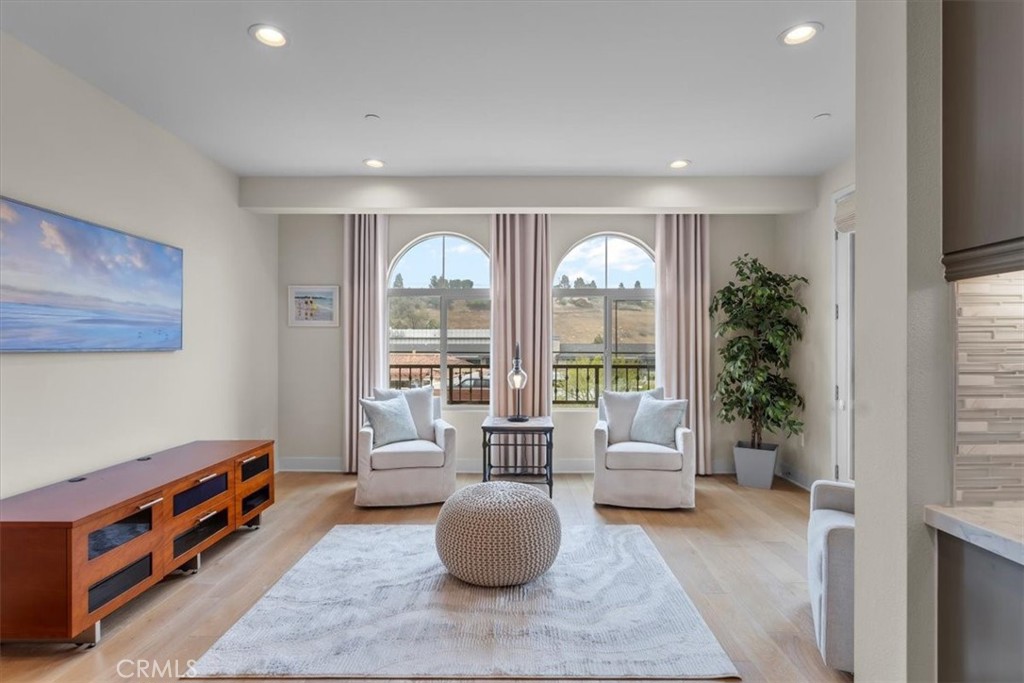 627 Deep Valley Drive 114