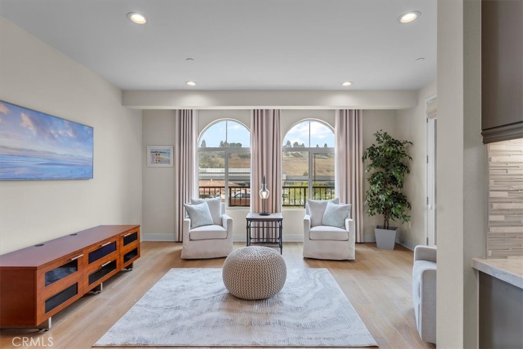 627 Deep Valley Drive 114