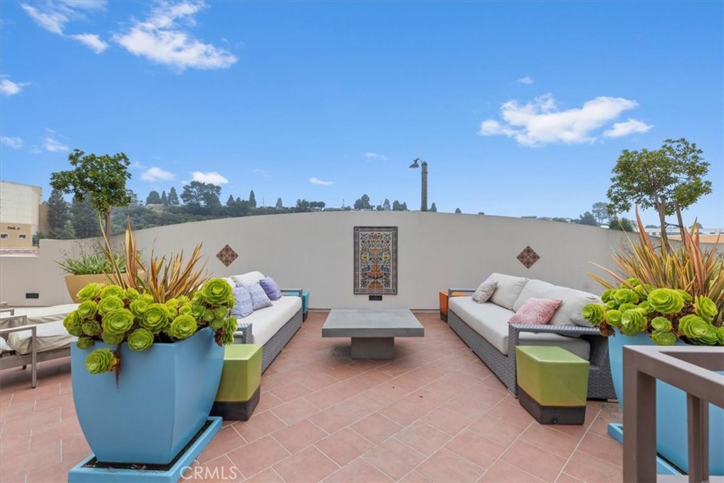 627 Deep Valley Drive 114
