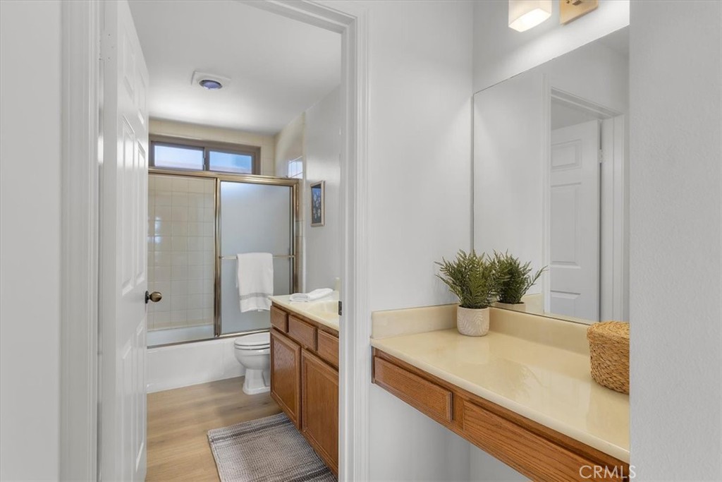 676 Shepard Street 2