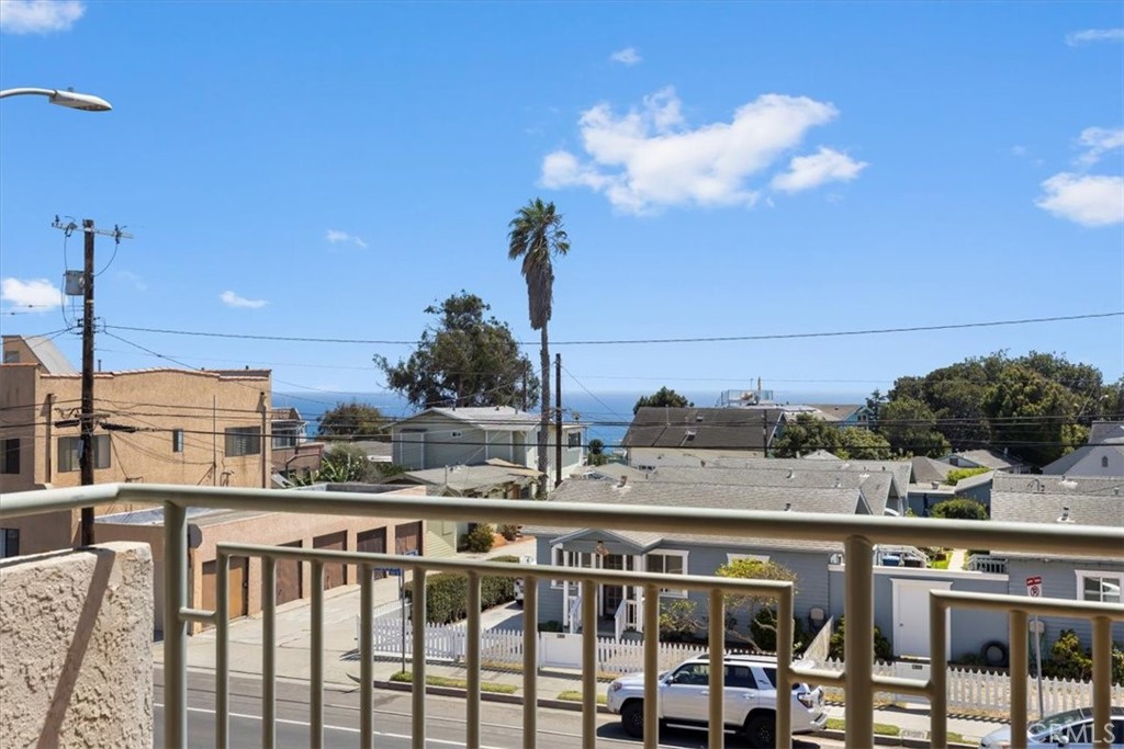 676 Shepard Street 2