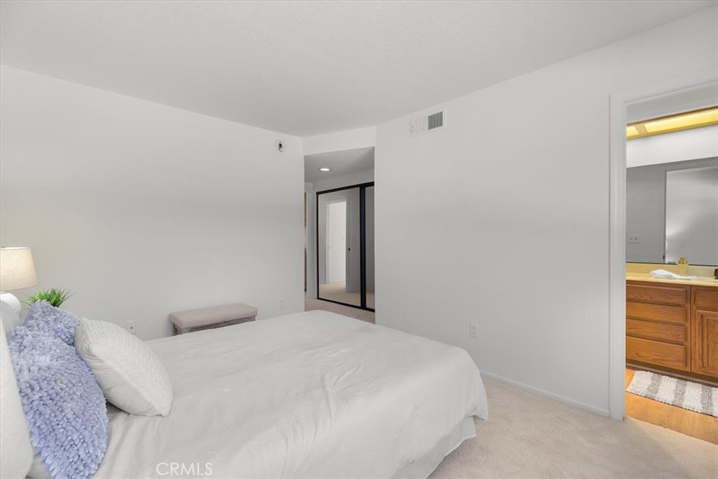 676 Shepard Street 2