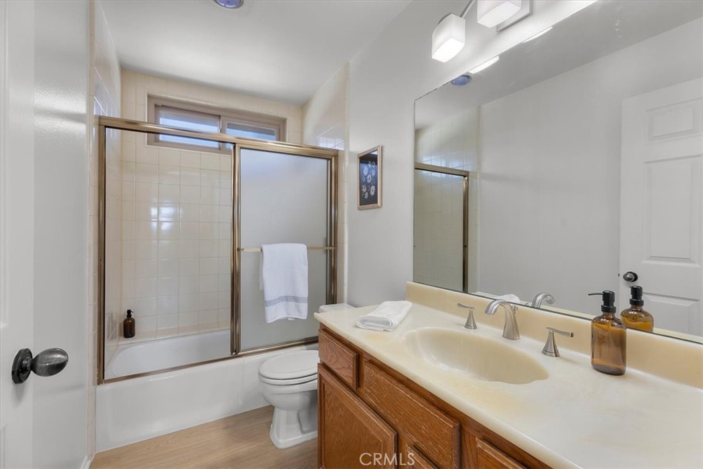 676 Shepard Street 2