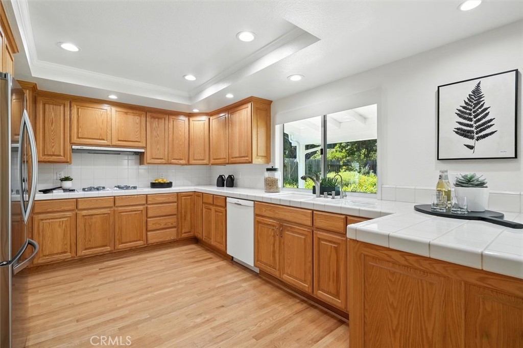 4338 Cartesian Circle