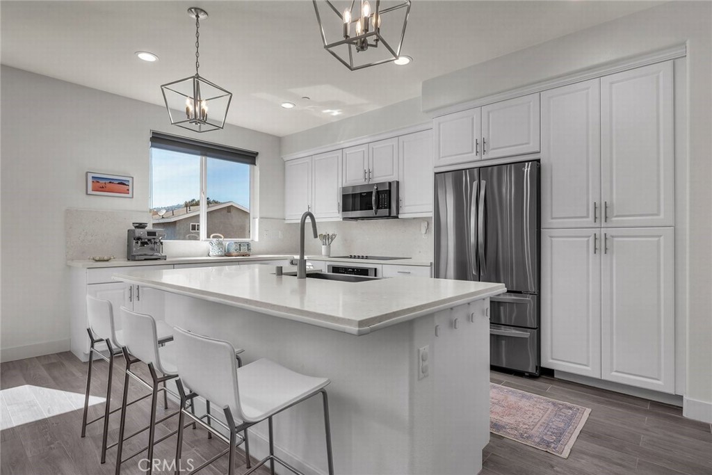1823 S Mesa