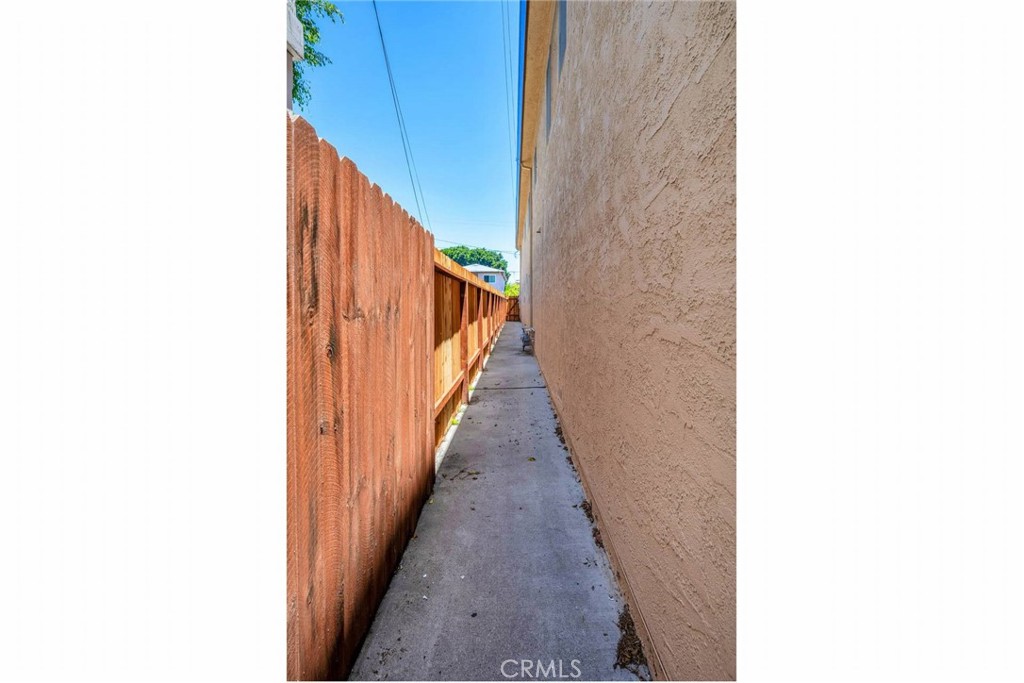 665 W 21st