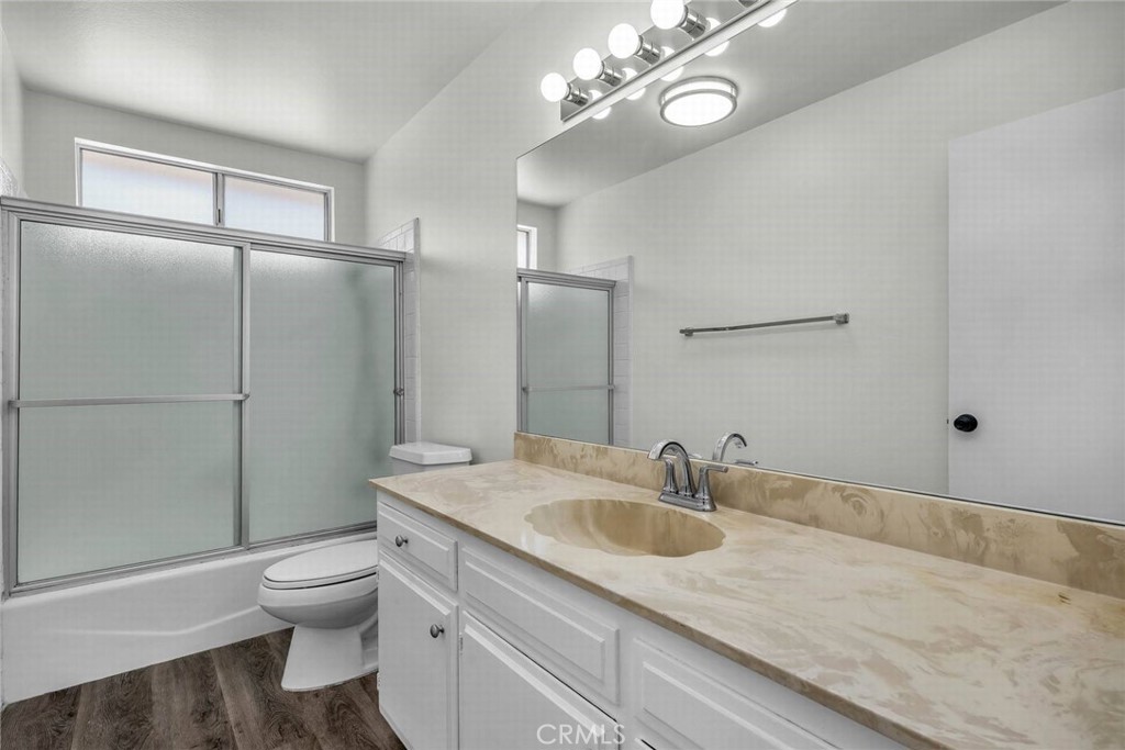 665 W 21st