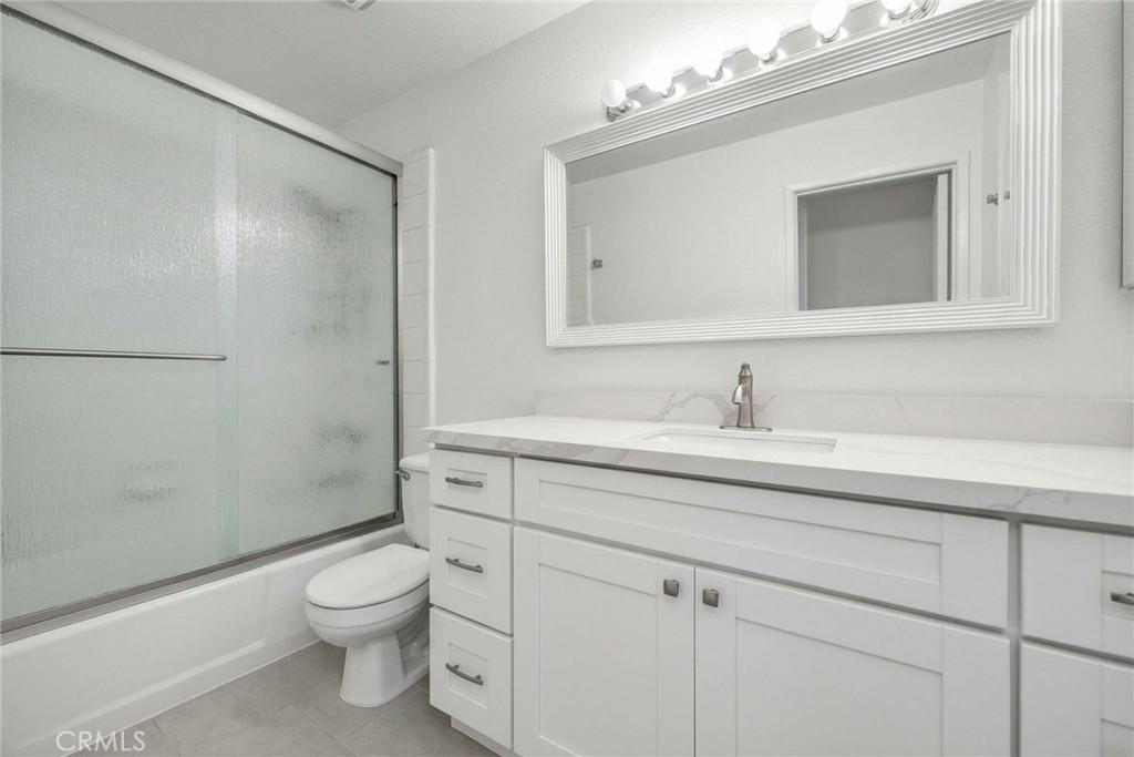 1329 W 8th
