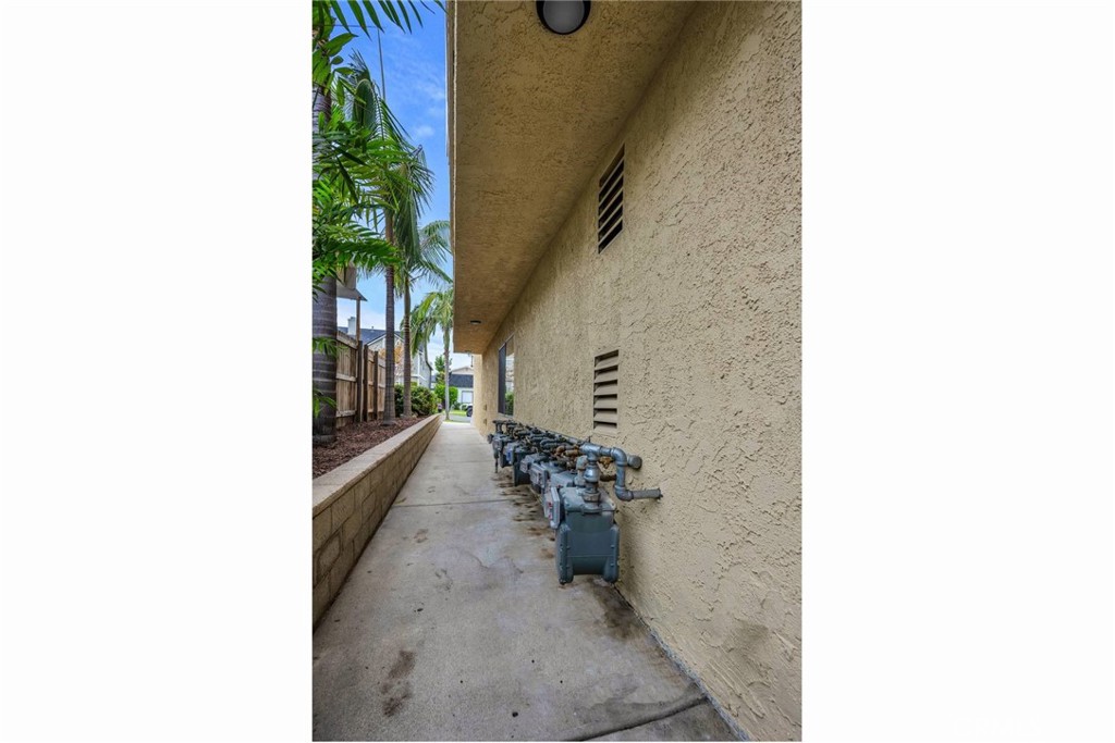 1329 W 8th