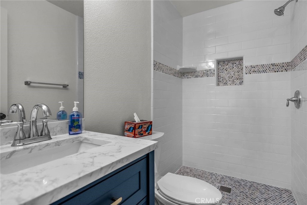 1329 W 8th