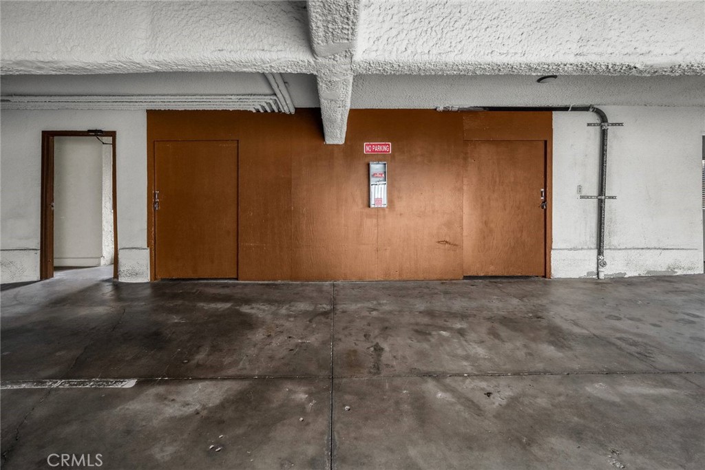 1329 W 8th