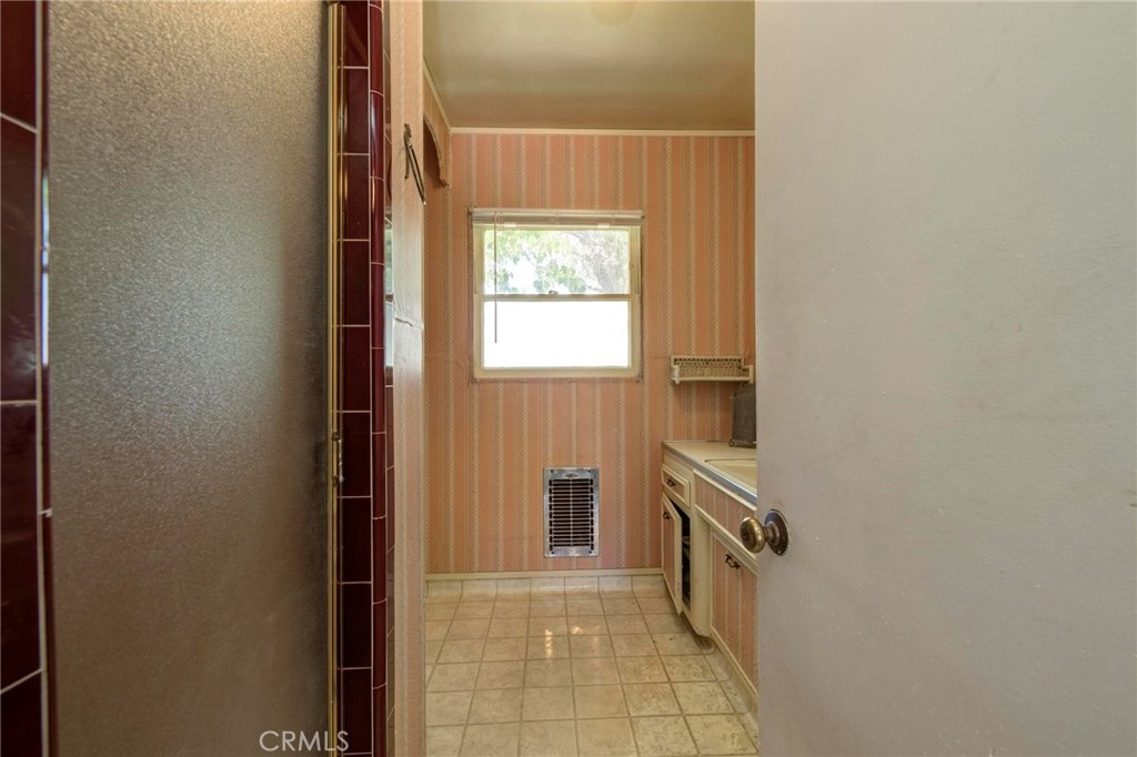 1340 W 12th Street