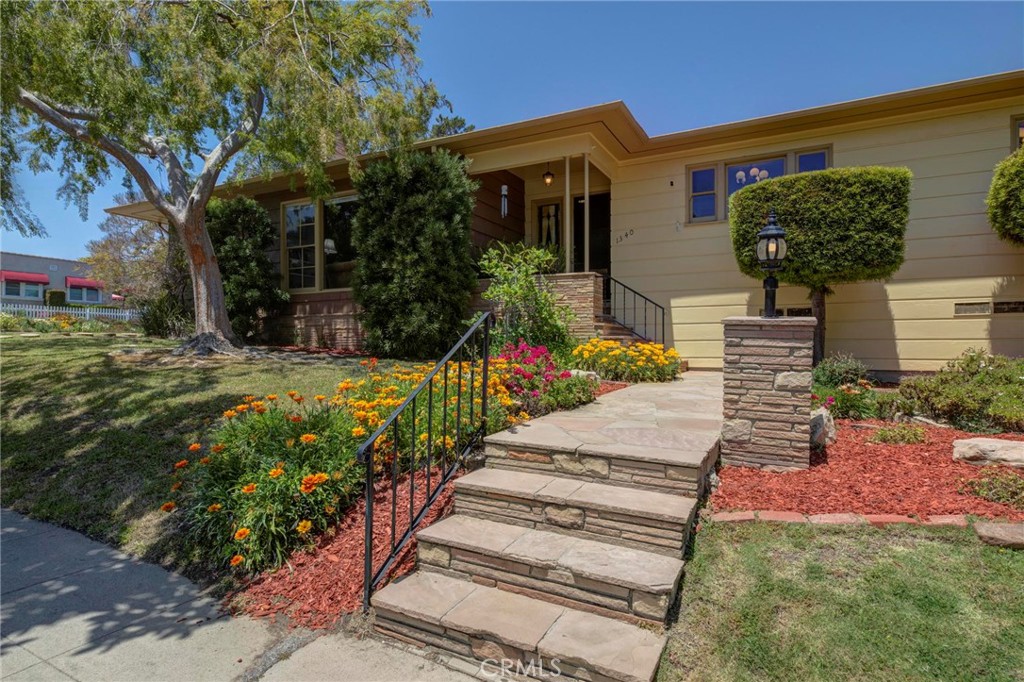 1340 W 12th Street