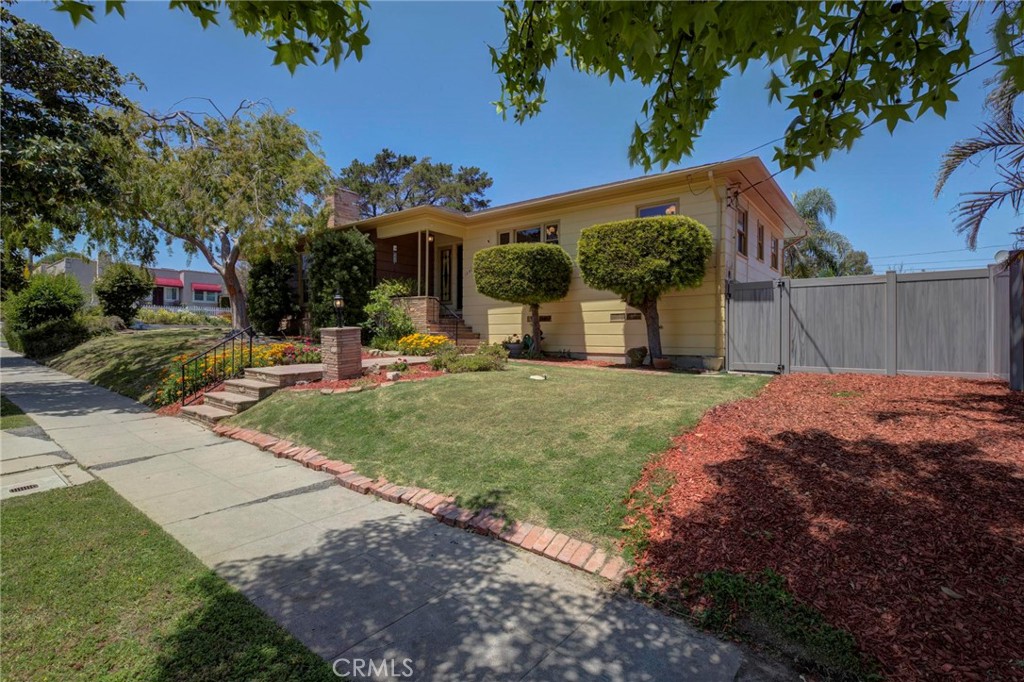 1340 W 12th Street