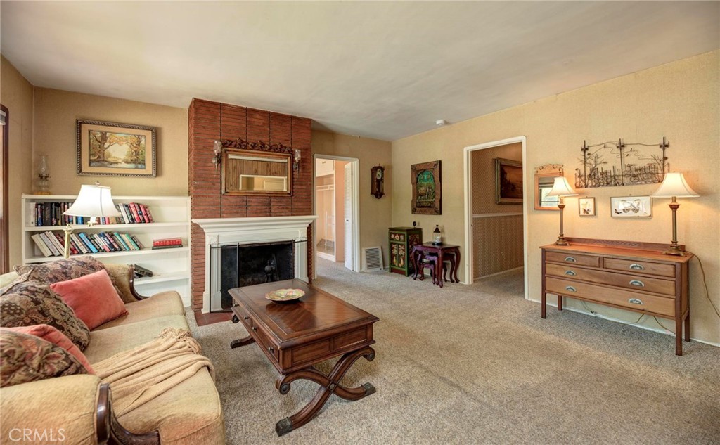 1340 W 12th Street