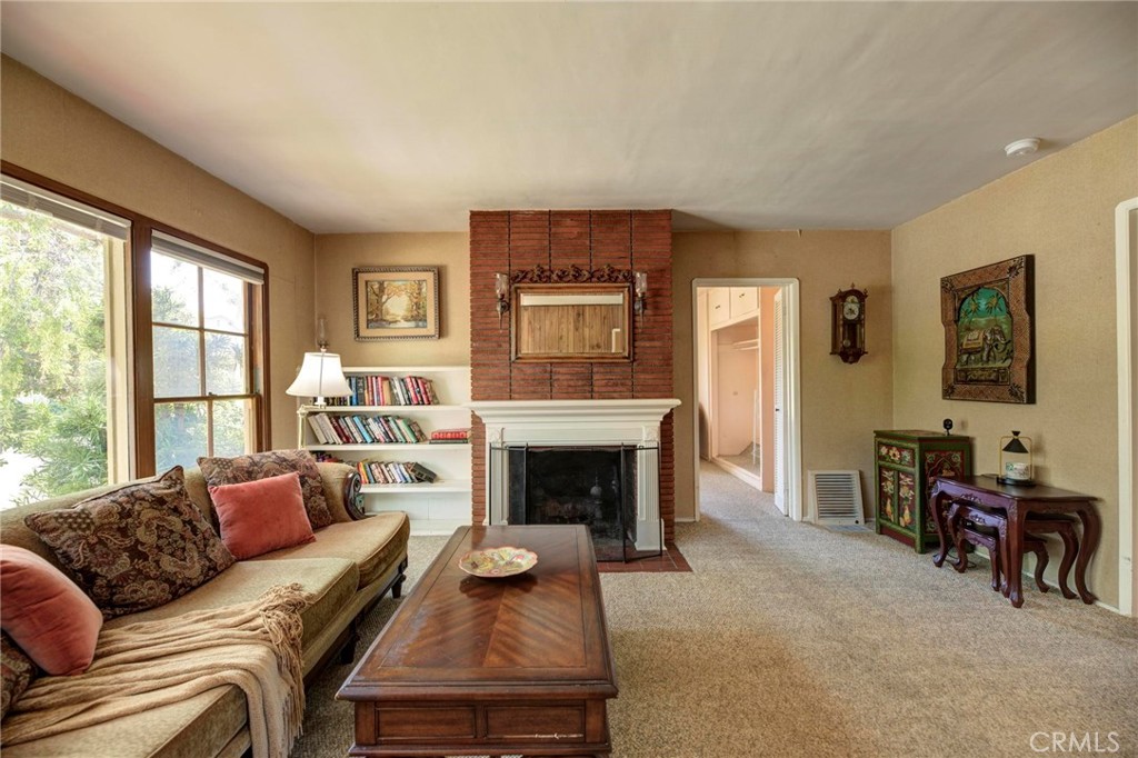 1340 W 12th Street
