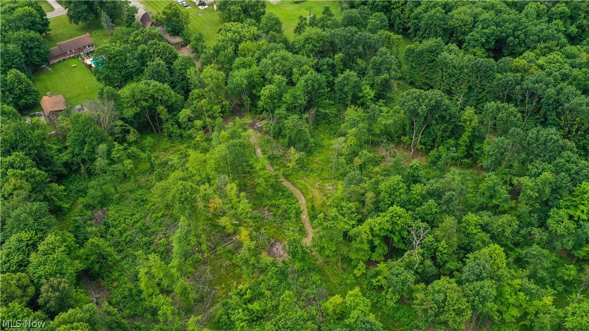 9513 State Route 305 Road