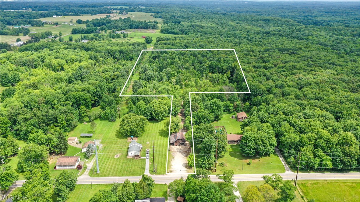 9513 State Route 305 Road